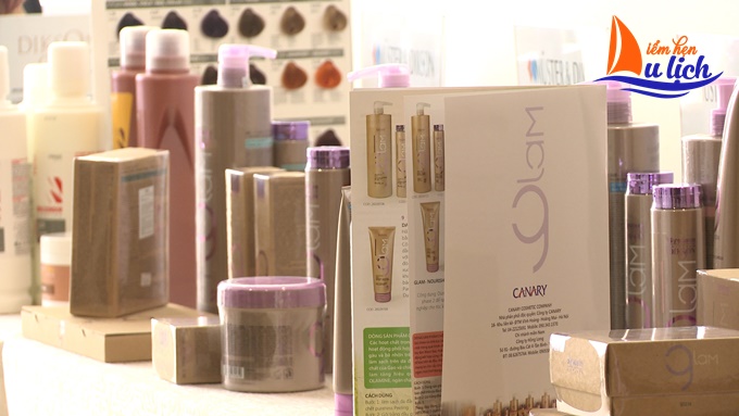 Uốn, nhuộm, phục hồi tóc chuyên sâu với dòng sản phẩm Dikson