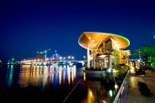 Nhà Hàng Nổi Memory Lounge Đà Nẵng