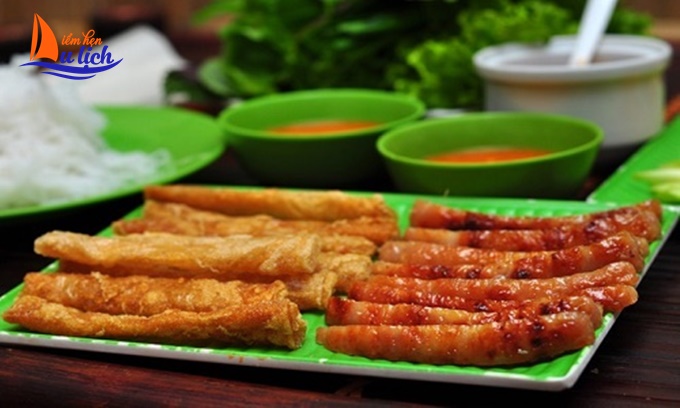 Khám phá đặc sản nem Nha Trang tại quán Nem Nướng 52