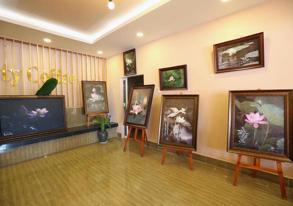 Nhiếp ảnh Thành Xuân Anh khai trương phòng tranh gây quỹ từ thiện tại Củ Chi