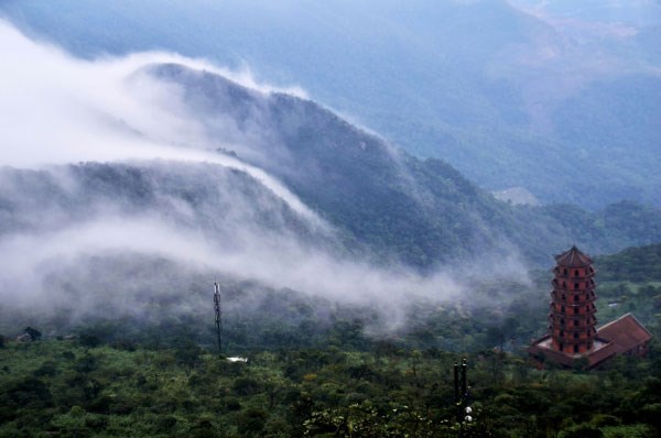 Khám phá ngôi chùa độc đáo và linh thiêng nhất vùng Yên Tử