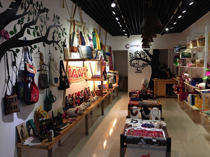 4 gợi ý mua sắm cho du khách quanh phố cổ Hà Nội