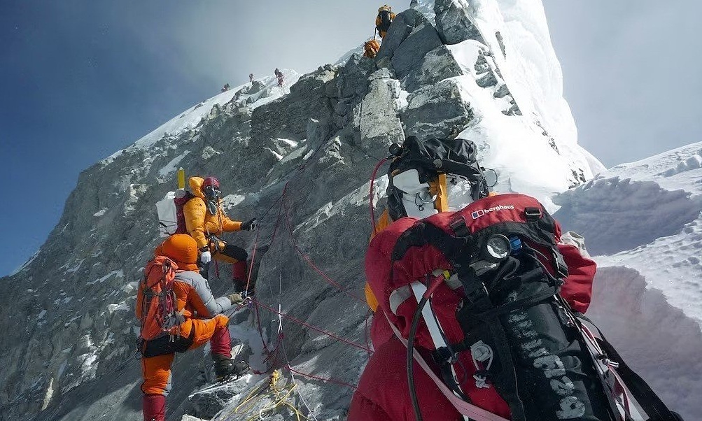 5 tour thám hiểm nơi tận cùng Trái Đất của giới siêu giàu