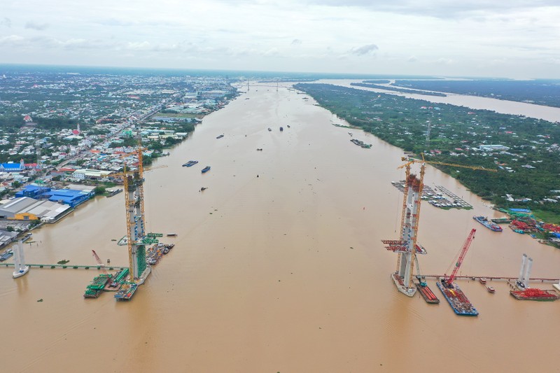 Cận cảnh cầu Rạch Miễu 2 dần hình thành – thi công xuyên Lễ