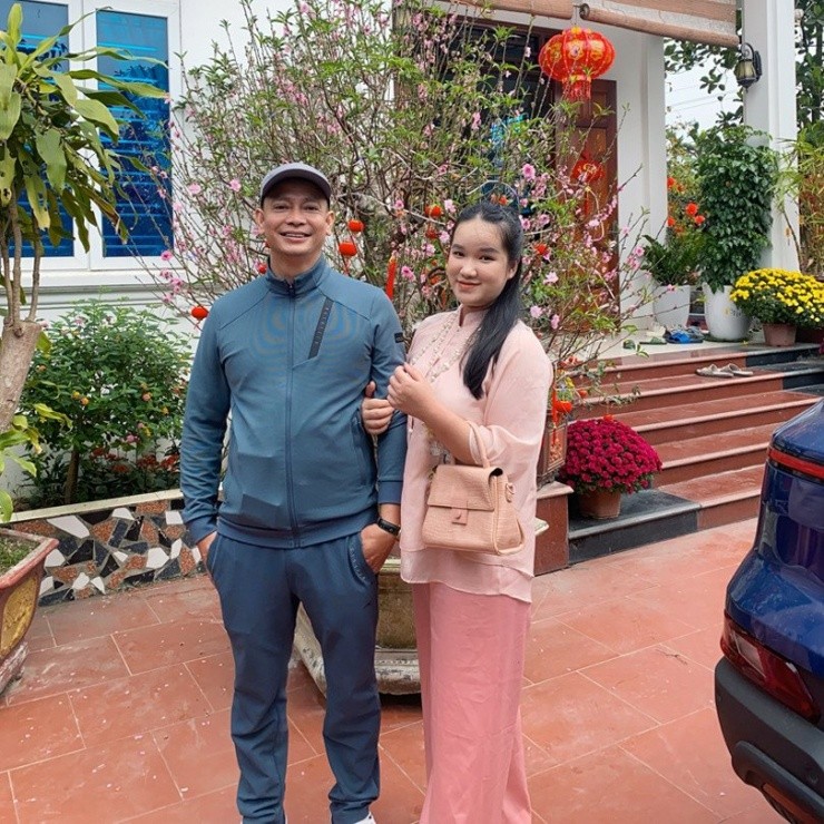 Cô gái Cao Bằng yêu ông chú hơn 20 tuổi