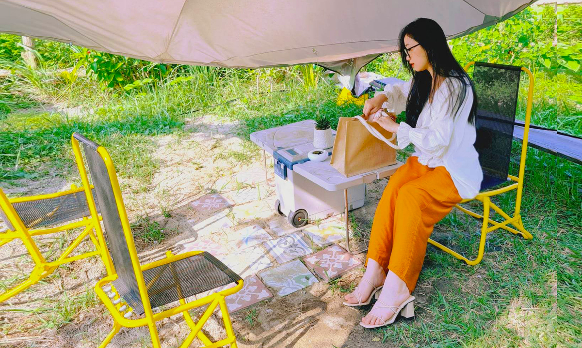 Đến quán cà phê công xưởng giữa đồng cỏ ở Hội An