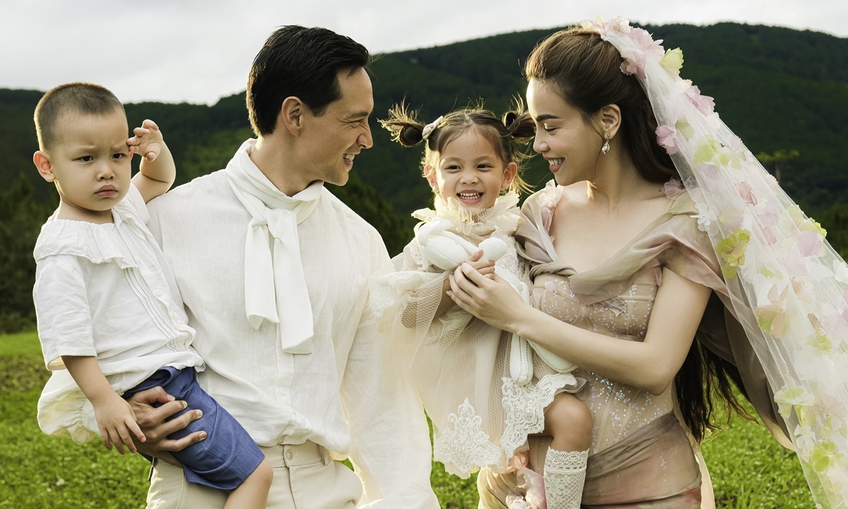 Hồ Ngọc Hà, Kim Lý lần đầu cùng cặp sinh đôi đóng MV