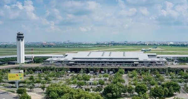 Tạm đình chỉ Kiểm soát viên không lưu vì 2 máy bay suýt 'đối đầu'