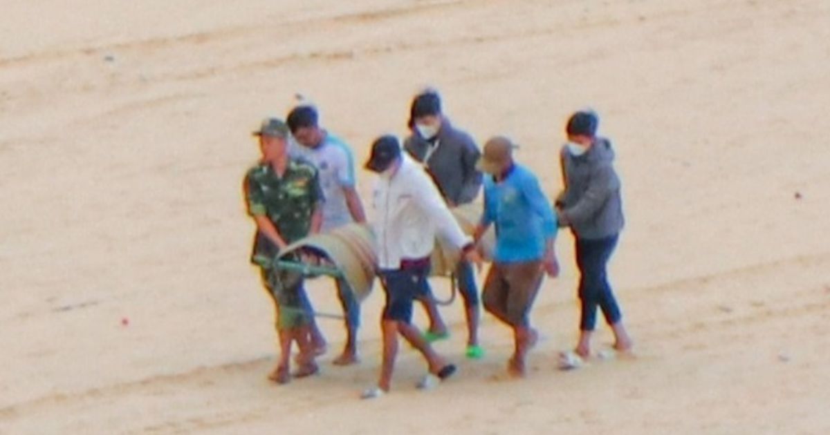 Tìm thấy thi thể nam du khách rơi xuống biển khi chụp ảnh trên mỏm đá Ninh Thuận