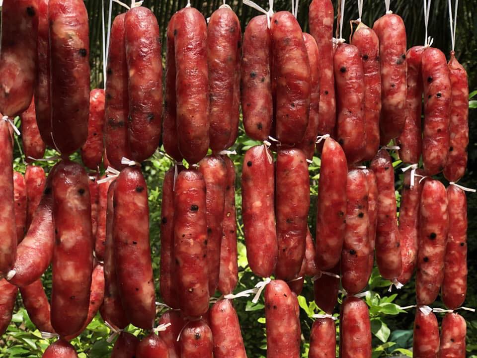 Nguồn góc lạp xưởng ở đâu, làm từ gì có mấy loại và nơi nào bán ngon nhất?