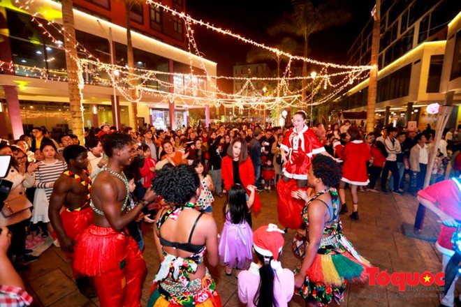 Lượng khách du lịch tới Đà Nẵng dịp Noel và Tết Dương lịch tăng mạnh